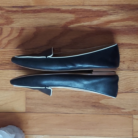 J. Crew Black Pointed Toe Leather Loafers With White Piping Detail Size 8 EUC - Picture 3 of 16